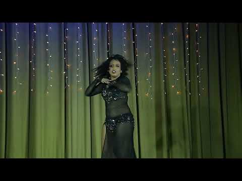 GALA DE VIERNES WINTER PAULA BISPO