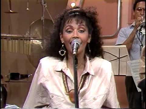 JUAN LUIS GUERRA - Reina Mia (90's)