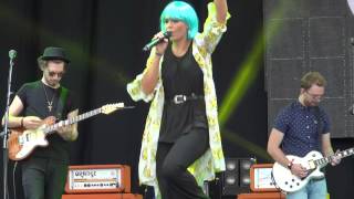 [2015 PentaPort Rock Festival] Sheppard - Smile