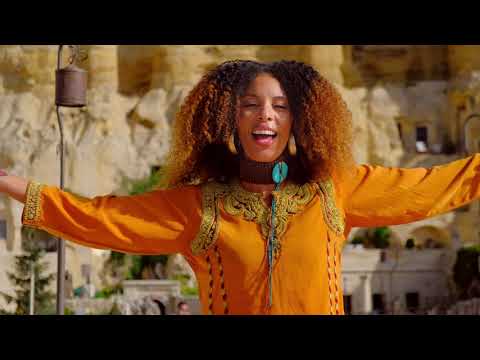Hind Hakki -  Feels So Good (Official Music Video)