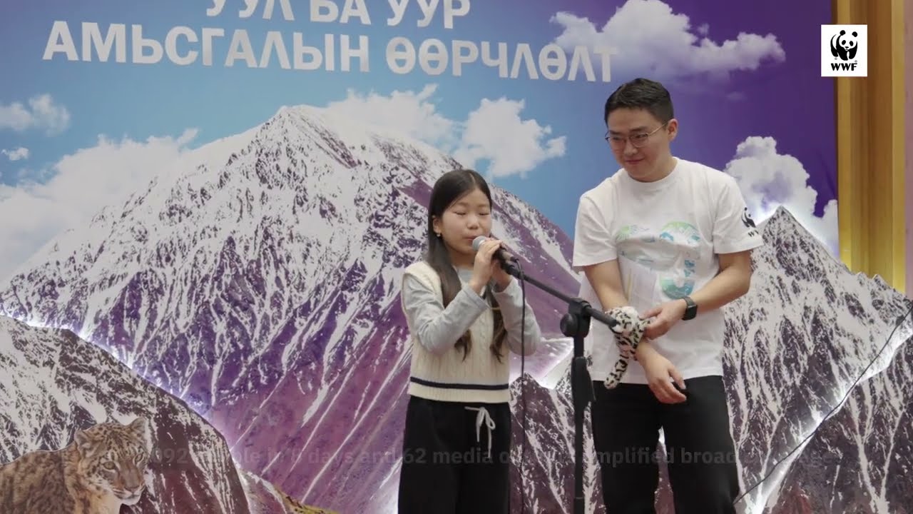 Lights off for snow leopards, voices up for high mountains