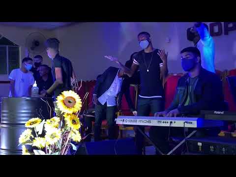 OLHA ISSO! QUE LOUVOR LINDO 🔥😭 - Lucas Cesario