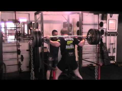 Big Justin Box Squatting 230kg + chains  (Centaur Fitness)