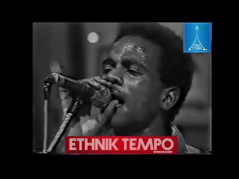 PAPA WEMBA et VIVA LA MUSICA ( Fafa de Molokai , Lidjo Kwempa , Maray )