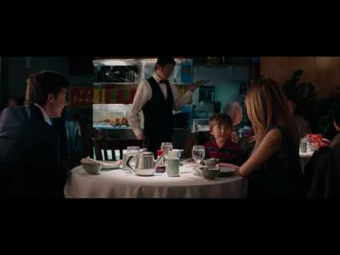Une famille très moderne bande annonce HD VF