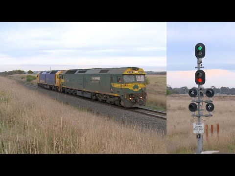 D767V G520 & G540 Pacific National Light Engines (25/5/2022) - PoathTV Australian Trains & Railways