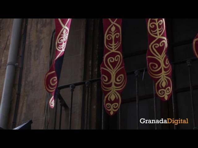 Vídeo relacionado con Porras E&B Balconera Colgadura Corpus Christi Semana Santa Religiosa en Tela con lazos 70x100 cm Original
