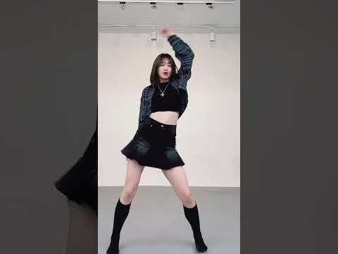 How to keep your face centered ( Adobe premiere pro)