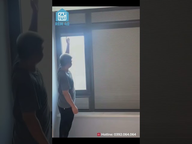 Rèm tổ ong gắn kính