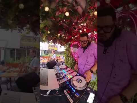 Promotional video thumbnail 3 for Yuval Agam - Live Saxophone