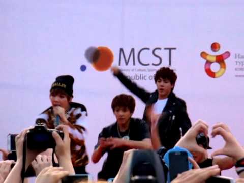 BTS in Moscow Russia - Bangtan Boys (방탄서년탄) - 140614 Bulletproof Boy Scouts - BTS в России 2014