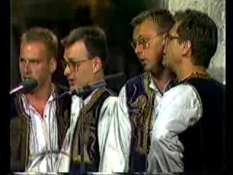 Klapa Luka Ploče - Dvoje se milovalo drago