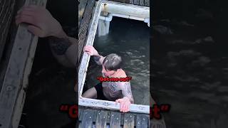 Download lagu He Jumped in And Instantly Regretted mp3 Download lagu He Jumped in And Instantly Regretted mp3