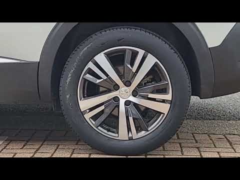 Peugeot 5008 1.5 HDi AUTO ALLURE 130bhp**F.S.H.** - Image 2