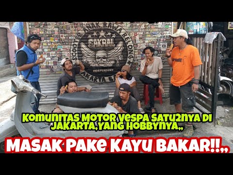 komunitas-vespa-yang-hobbynya-masak-pake-kayu-bakar