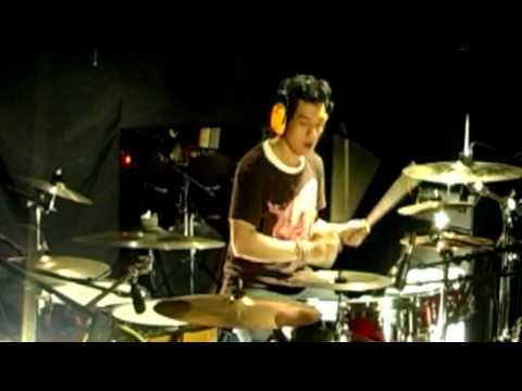 30 Seconds to Mars - Closer to the Edge (Drum Cover) video thumbnail