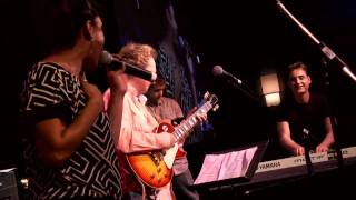 Uli Behringer and Lee Ritenour performing "Street Life!"