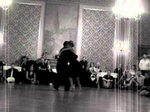  Carlos Espinoza  is  dancing  to  the  milonga  "  Milonga del Recuerdo  "