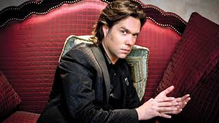 Rufus Wainwright Sings &quot;O Holy Night&quot; in French