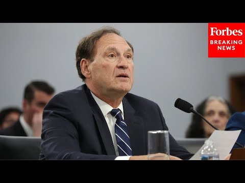 Video | Samuel Alito Presses Trump Attorney How Case Could Be Decided Without Impacting Existing Agencies