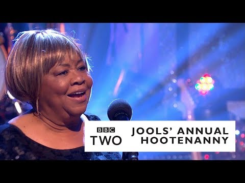 Mavis Staples – The Weight with Jools Holland & His Rhythm & Blues Orchestra