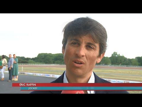 Une cérémonie en l'honneur du driver challandais Éric Raffin