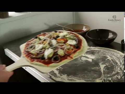 Emile Henry Flame Pizza Stone