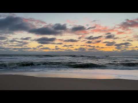 Pretty beach sunrise, relaxing wave sounds, Outer Cape Cod 