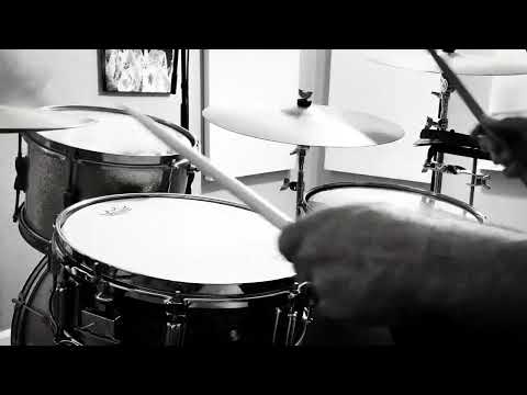 Attempt at Drum Beat From "50 Ways To Leave Your Lover" by Paul Simon as Recorded By Steve Gadd