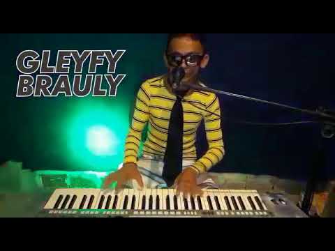 Gleyfy Brauly - cover Desireless - Voyage Voyage