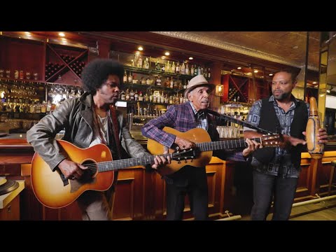 Álex Cuba feat Valentín Puentes y Adonis Puentes - Tiene sabor (voces de mi familia)