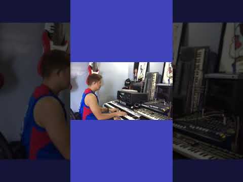 Roland MKS-20 (Electric Piano)