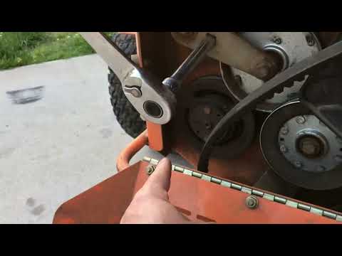 Replacing Hydraulic pump belt Scag Turf Tiger
