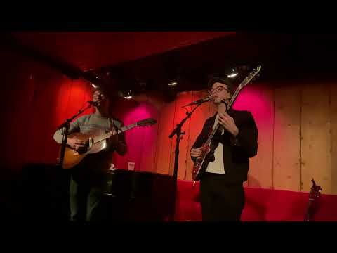 Nineteen and Aimless - The Other Favorites (live at Rockwood Music Hall)