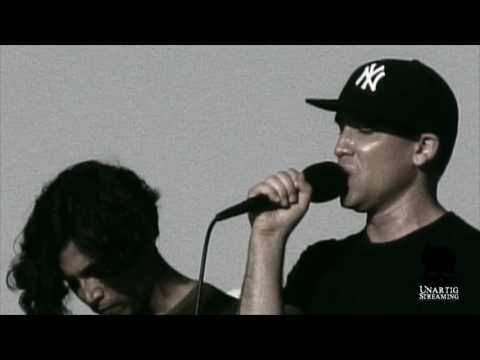 Xiu Xiu & Deerhoof playing Joy Division's Unknown Pleasures live in 2010