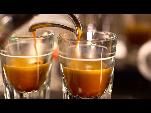 Our new ECM Synchronika arrives and pulling a double espresso shot