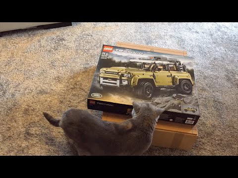 Lego Technic Land Rover Defender - Time-lapse: 18 hours in 3 minutes