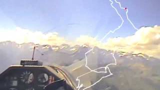 preview picture of video 'A glider flight in french alps 1'