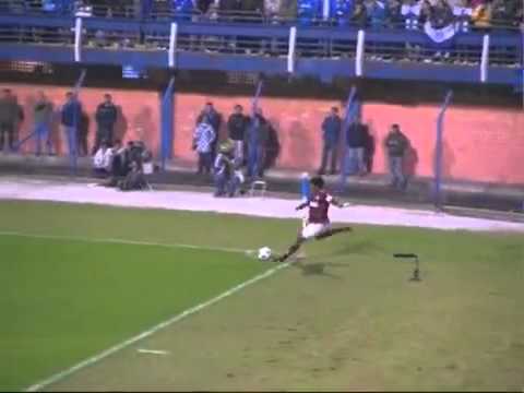 Olympic Goal from Ronaldinho - 08/31/2011  --Gol olímpico de Ronaldinho - Match Avaí x Flamengo