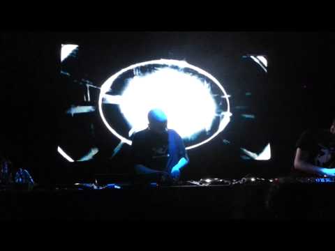 Raffaele Attanasio / Techno Resistance Deepcode 16.05.15