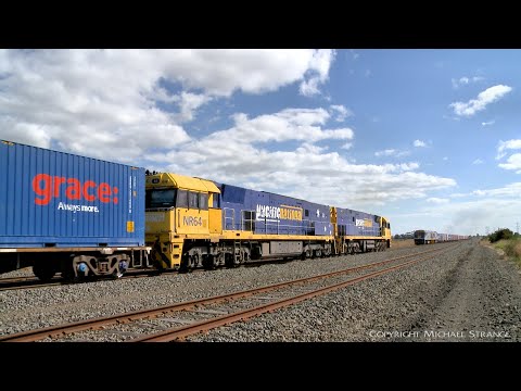 5MP2 Steel & Container Train Crosses 7922V At Gheringhap (24/3/2022) - PoathTV Australian Railways