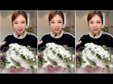 ASMR ICE EATING with MILK POWDER and MATCHA