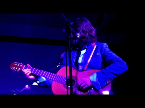 Guillemots' Fyfe Dangerfield Spanish style solo