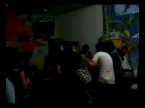 Heädshöt Live @ party punx - Discharge cover (hear nothing , see nothing , say nothing )