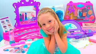 Download lagu Nastya learns to use children's cosmetics mp3 Download lagu Nastya learns to use children's cosmetics mp3