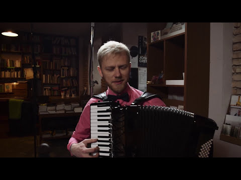 Love songs: Autumn Leaves (by Subtilu-Z)