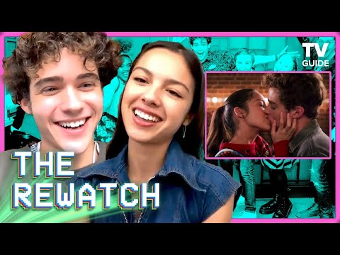 HSMTMTS Cast Rewatches the Show's Best Scenes | Olivia Rodrigo, Joshua Bassett