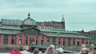 preview picture of video 'A trip around the Hamburg Port'