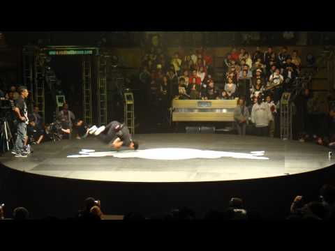 Neguin vs. Lil G semifinals Red Bull BC One 2010