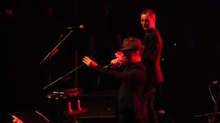 "Vampire de l'amour", Dionysos @ Cirque Royal, Bxl